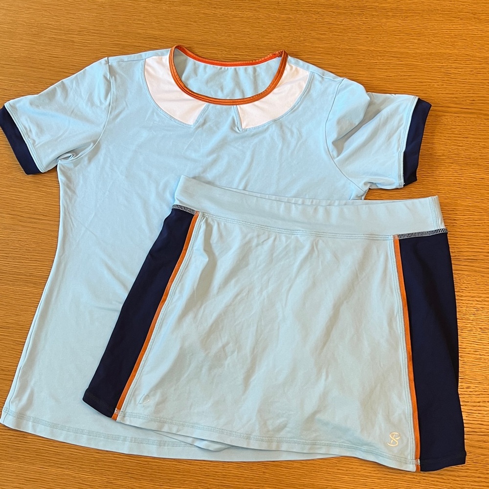 Sofibella light blue tennis outfit. Size medium
